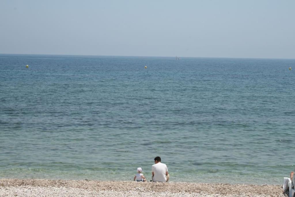Happy , 2 Bed 2 Bath , Seaview Airco Wifi *