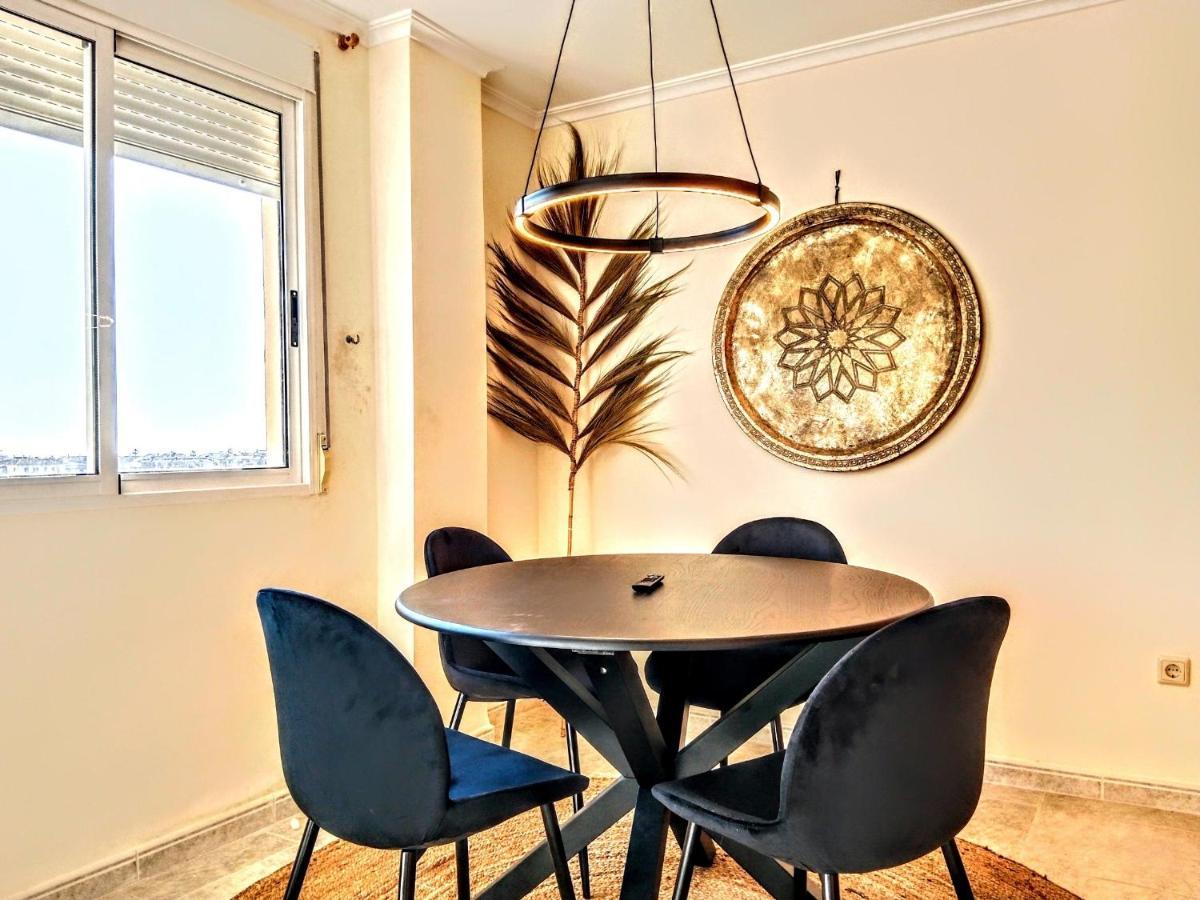 Happy , 2 Bed 2 Bath , Seaview Airco Wifi * Javea